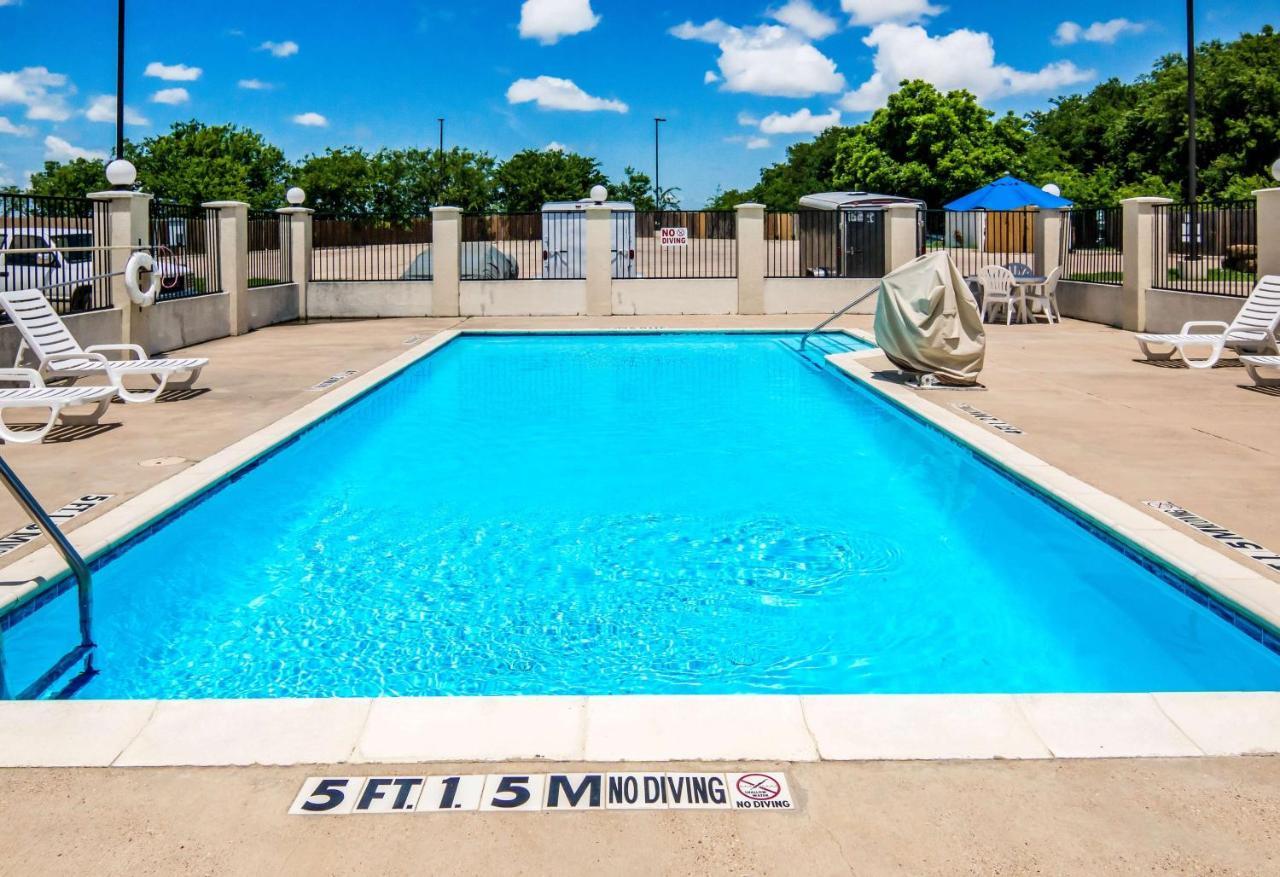 Motel 6-Cleburne, Tx Luaran gambar